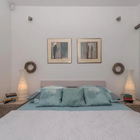 Casa * Slatine