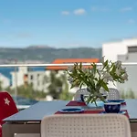 Casa *