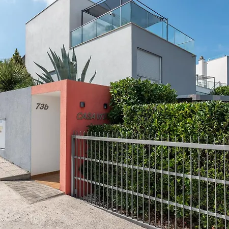 Casa *